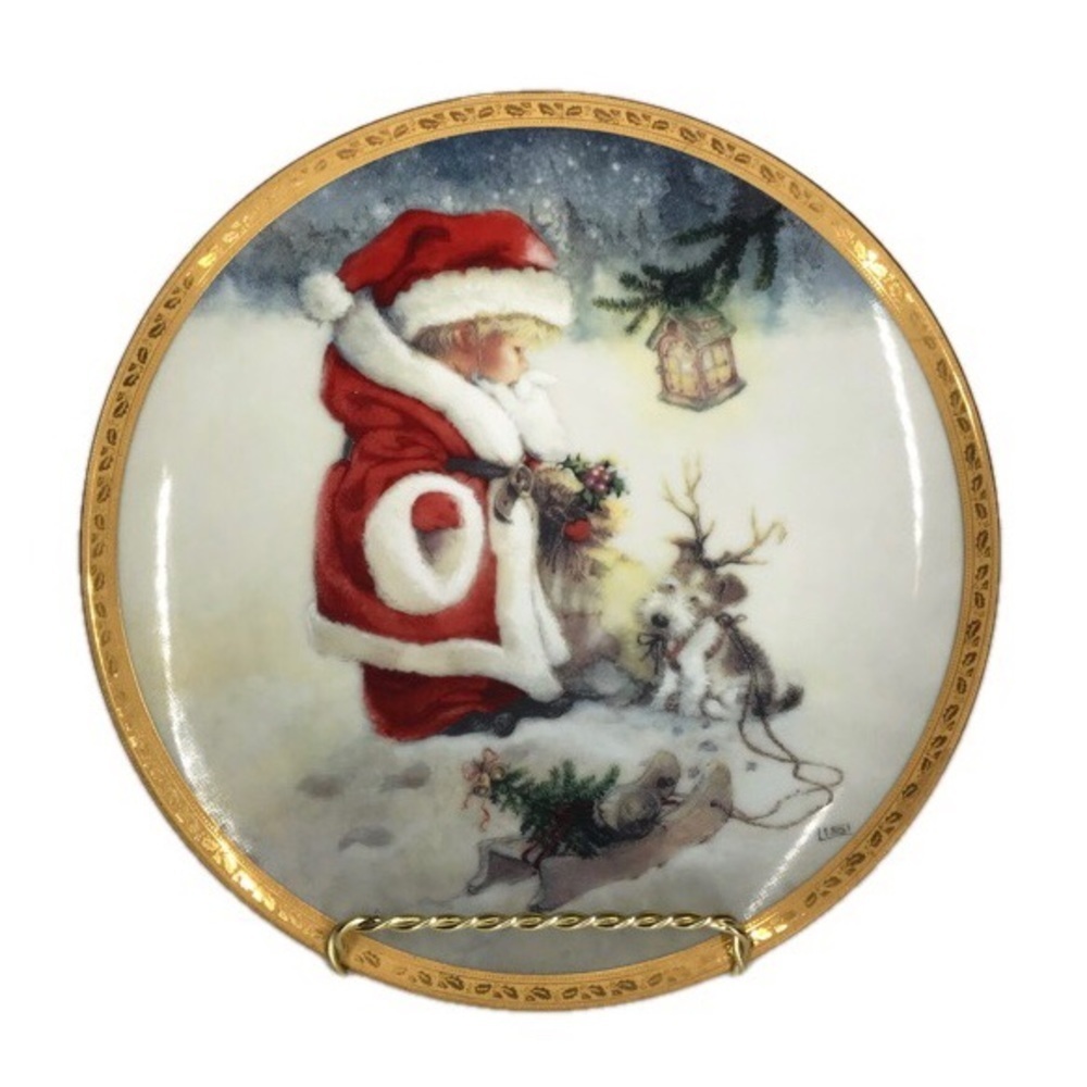 Santa’s Littlest‎ Reindeer Collector Plate by Lisi